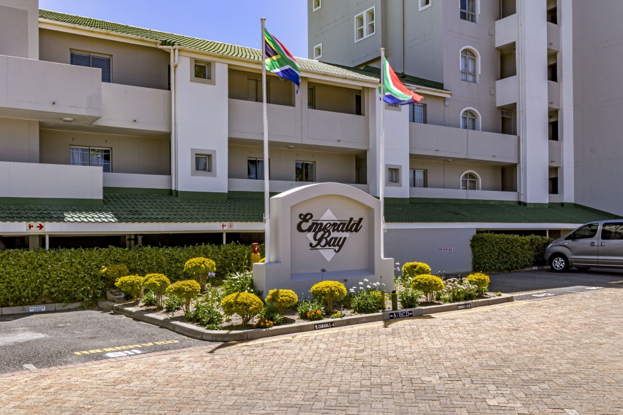 1 Bedroom Property for Sale in Greenways Golf Estate Western Cape